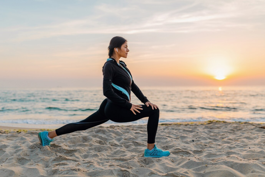 Women working out in Sun and UV protective activewear - Summer Activewear Outfits